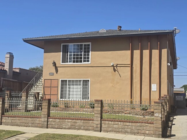 Building Photo - 1639 W 84th Pl