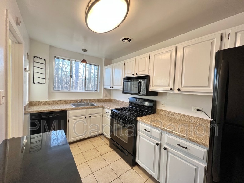 10501 Montrose Ave Unit Apt 102, Bethesda, MD 20814 Condo for Rent in