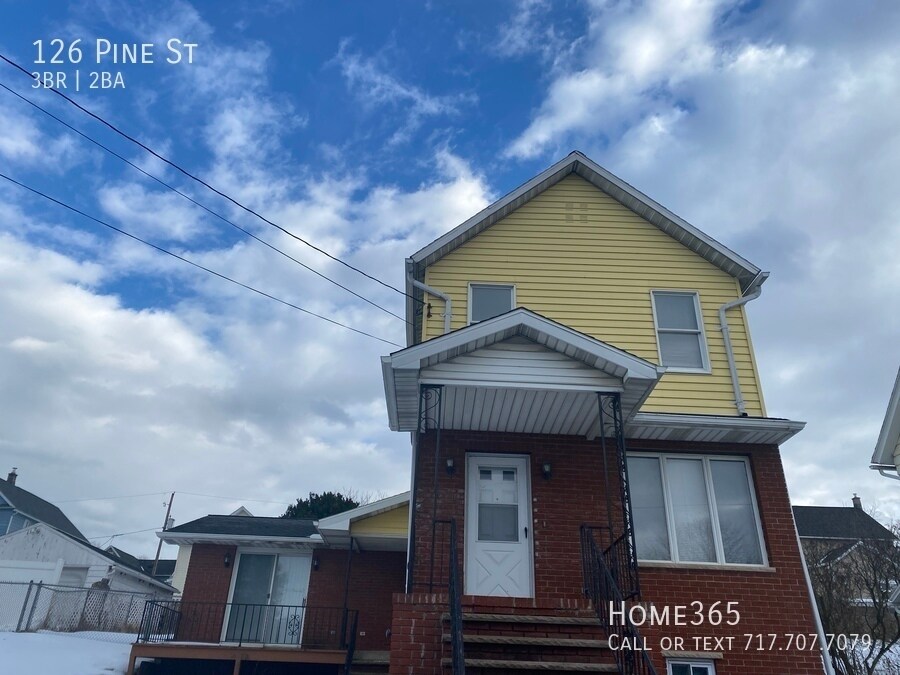 126 Pine St, Throop, PA 18512 House Rental in Throop, PA