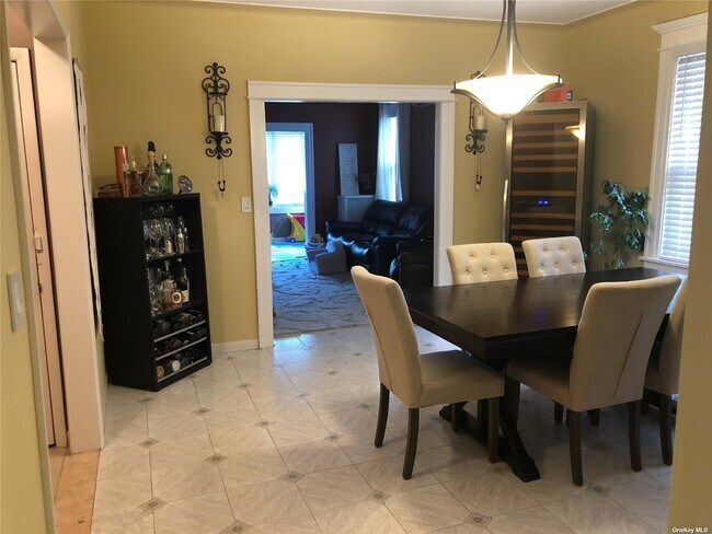 Foto del edificio - 87-27-87-81 81st Ave