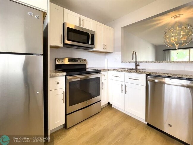 Foto del edificio - 2801 NW 47th Terrace