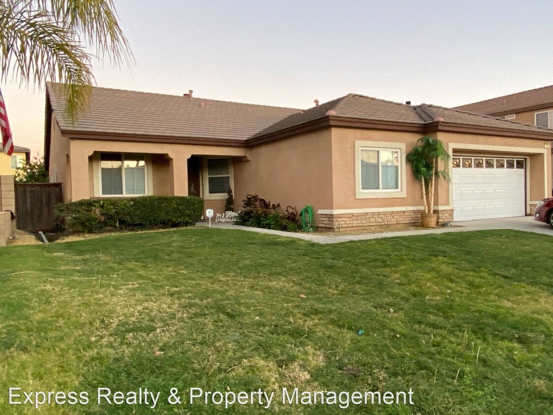 Primary Photo - 3 br, 2 bath House - 743 Sweet Clover Loop