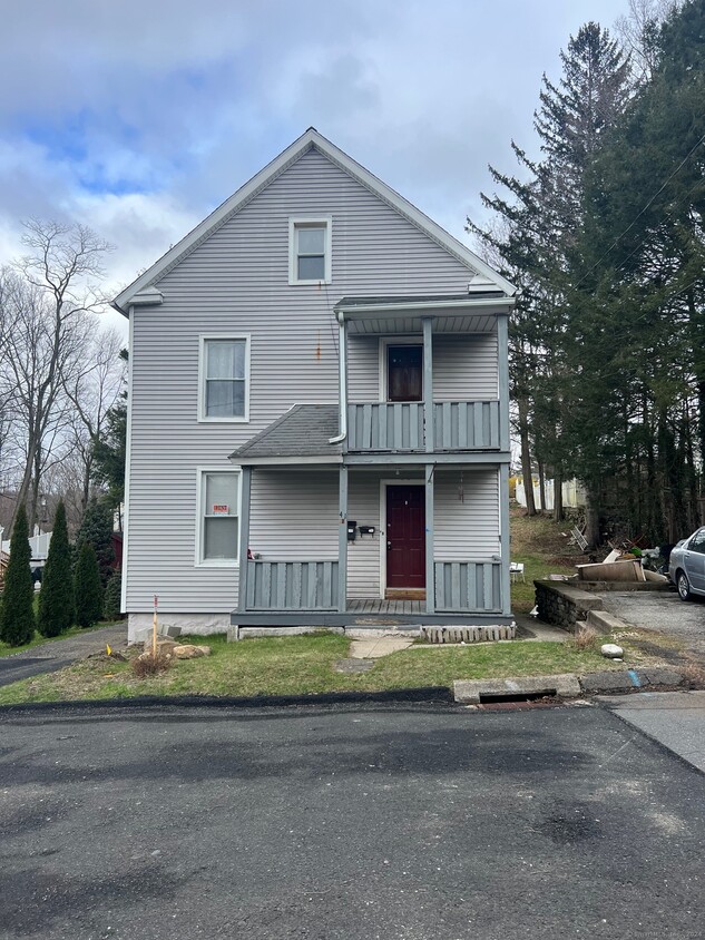 41 Bamford Ave, Watertown, CT 06779 Room for Rent in Watertown, CT
