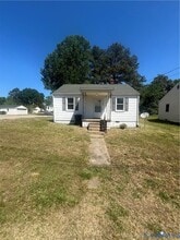 Building Photo - 2107 Johnson St