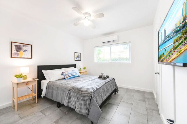 Foto del edificio - 515 NE 82nd St