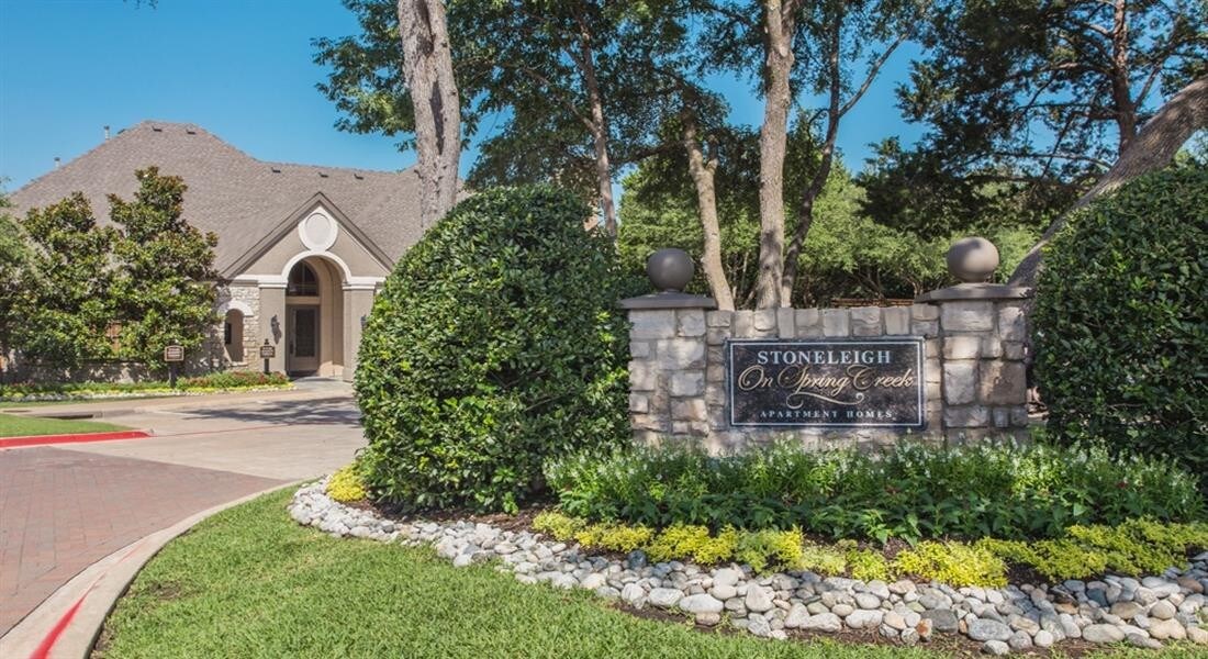 Stoneleigh on Spring Creek Apartments in Garland, TX