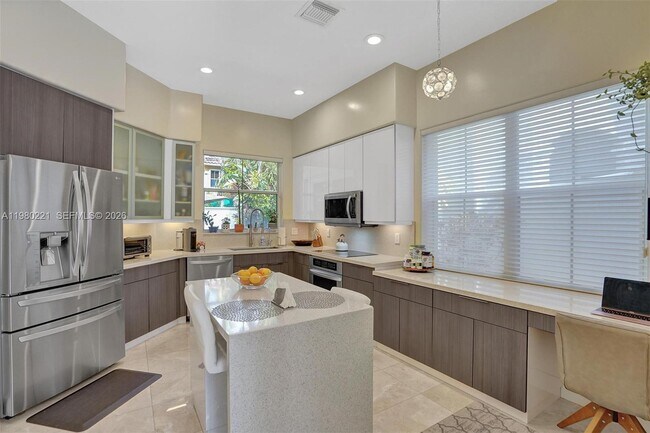 Foto del edificio - 1529 Shoreline Way