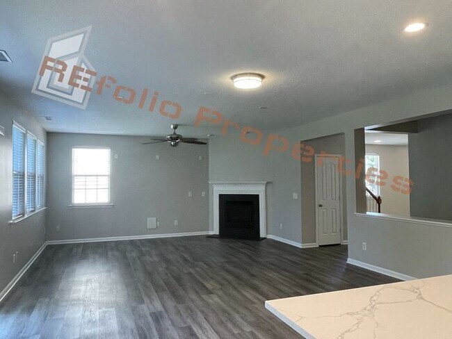Building Photo - 1128 Brookhill Way