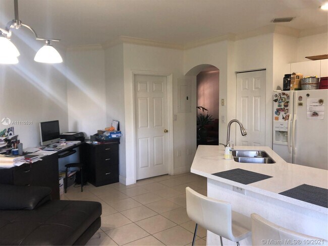 Building Photo - 5755 NW 115th Ct