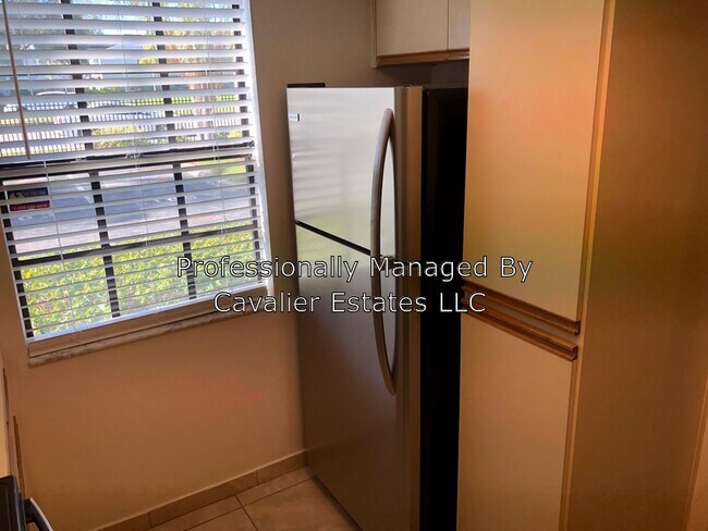 Foto del edificio - 8107 Sheldon Rd