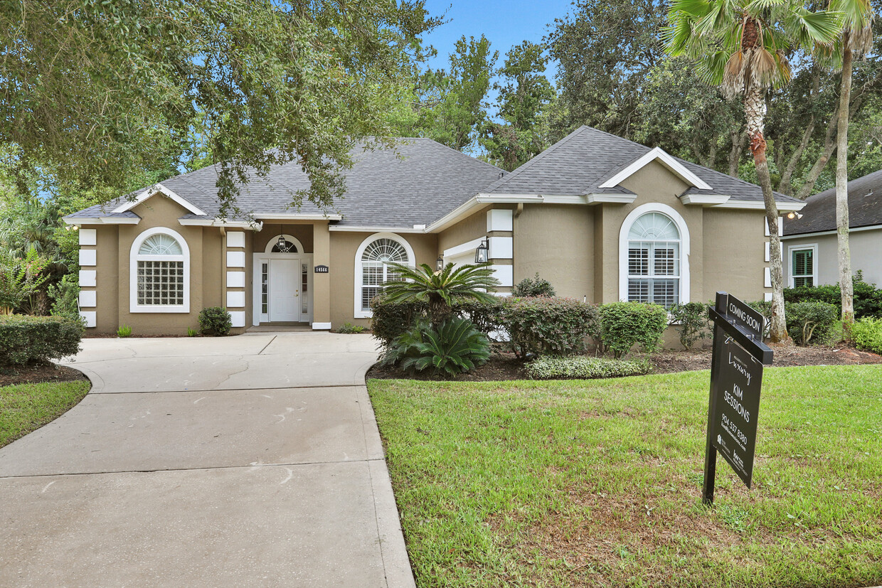 Front of house - 14566 Marsh View Dr