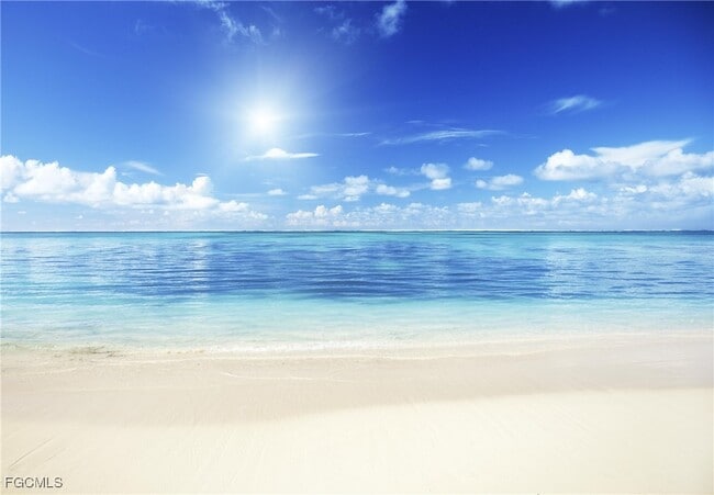 Foto del edificio - 2001 Tarpon Bay Dr N