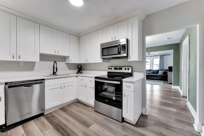 Building Photo - 1413 Highland Ave