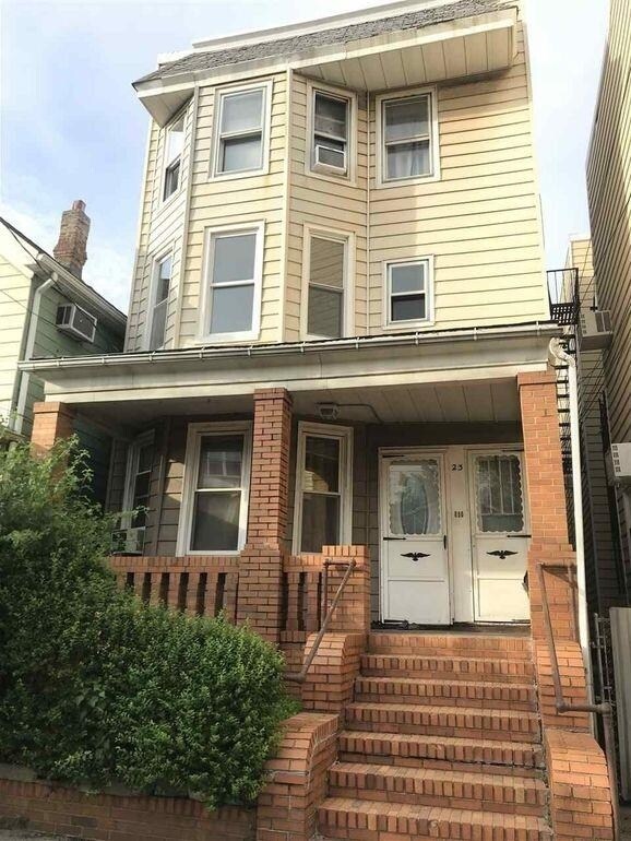 Primary Photo - 23 Silver St