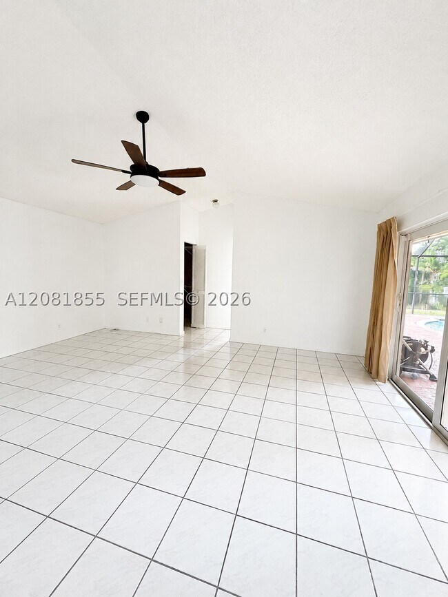 Building Photo - 360 NW 107th Ave