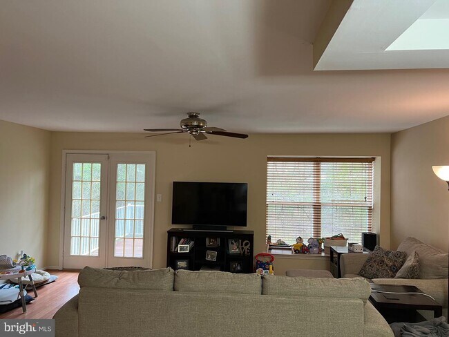 Foto del edificio - 761 Barton Run Blvd