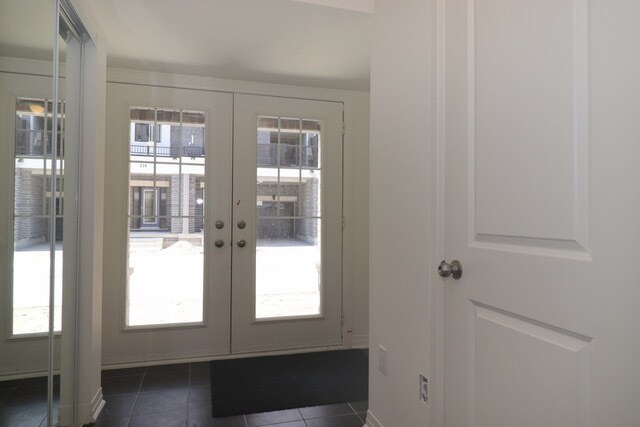 Photo du bâtiment - Spectacular 3-Bedroom Townhouse for Rent i...