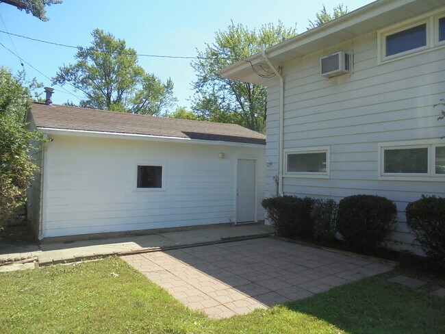 Foto del edificio - 1434 Walnut Dr
