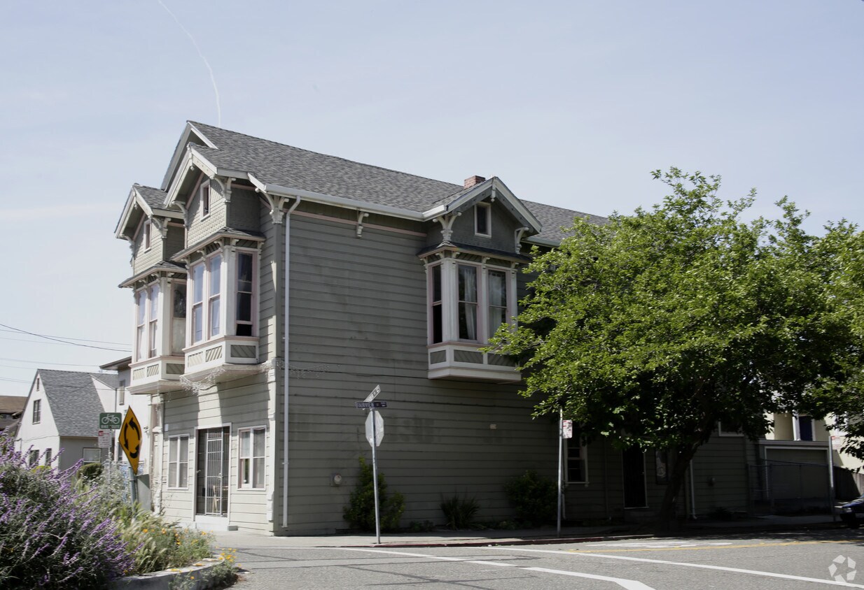 Foto del edificio - 3200-3208 California St