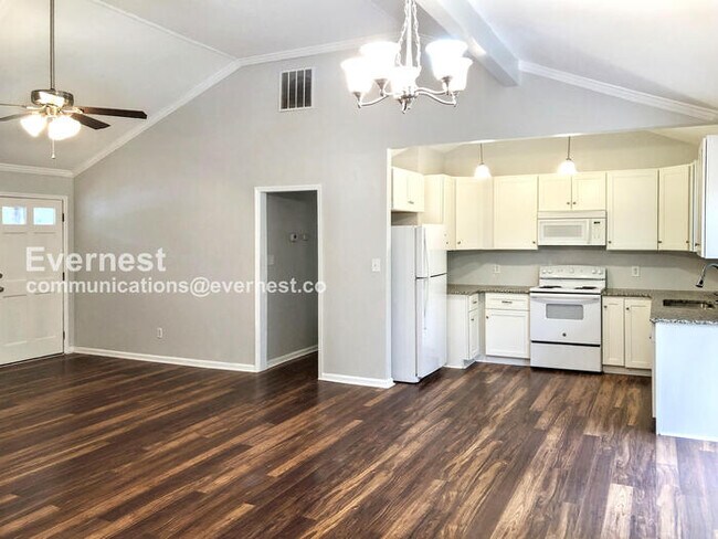 Foto del edificio - 540 Oglesby Bridge Rd SE