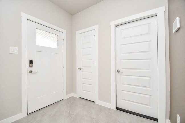 Foto del edificio - 3831 Sparkman Ln