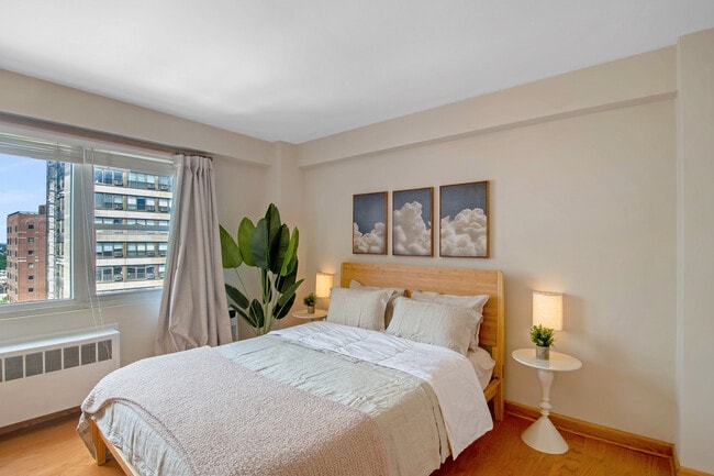 Foto del edificio - 2909 N Sheridan Rd