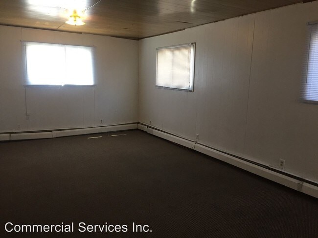 Building Photo - 1138 S Cedar St
