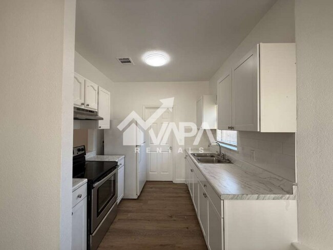 Building Photo - 747 Cypressfield Dr