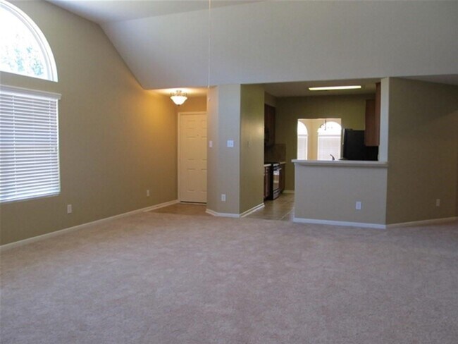 Building Photo - 2423 Lofty Falls Ct