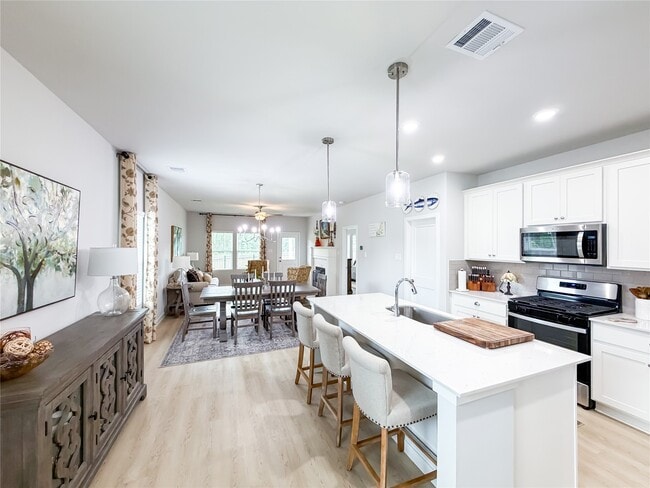 Foto del edificio - 130 Alset Dr