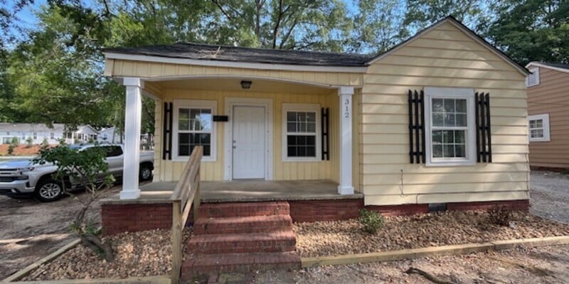 Primary Photo - 312 Charlotte Ave