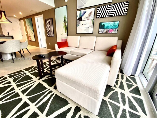 Building Photo - 4010 S Ocean Dr