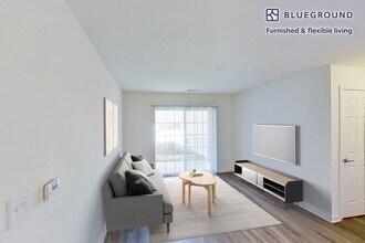 Building Photo - 1000 Avalon Dr