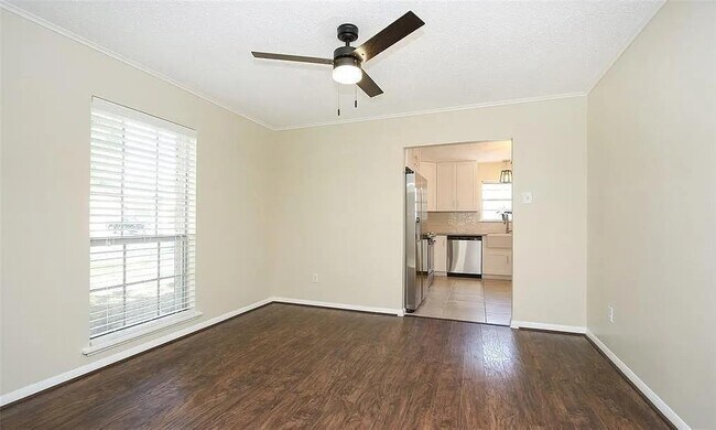 Foto del edificio - 1422 Scenic Ridge Dr