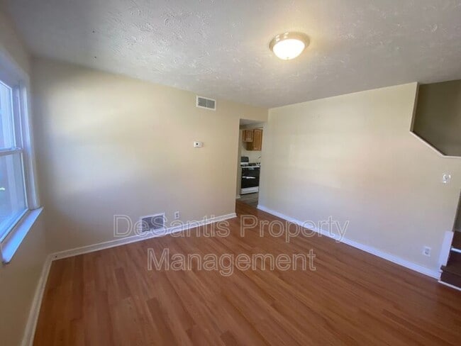 Building Photo - 500 Cypress Dr