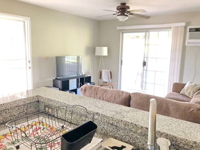 Building Photo - Keonekai Villages upstairs 2 bedroom, 1.5 ...