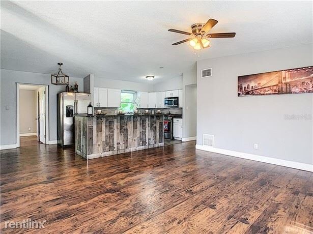 Building Photo - 4 br, 3 bath House - 5006 Adanson St