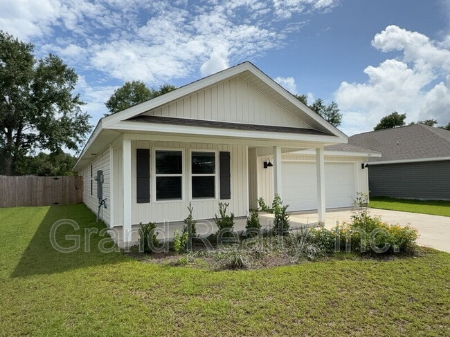 Building Photo - 4955 Red Cedar Rd