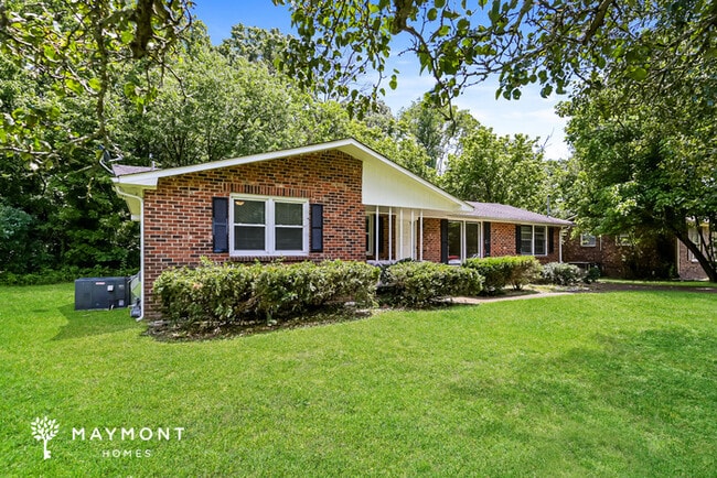 Building Photo - 629 Brook Dr