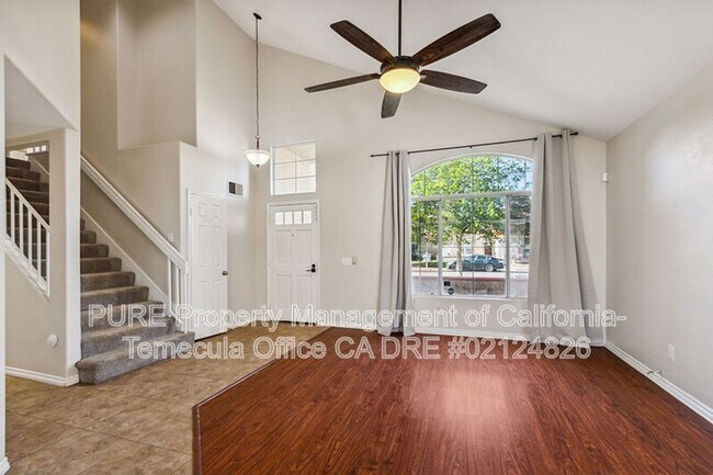 Foto del edificio - 28563 River Glen Ct