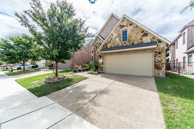 Building Photo - 812 Memory Ln