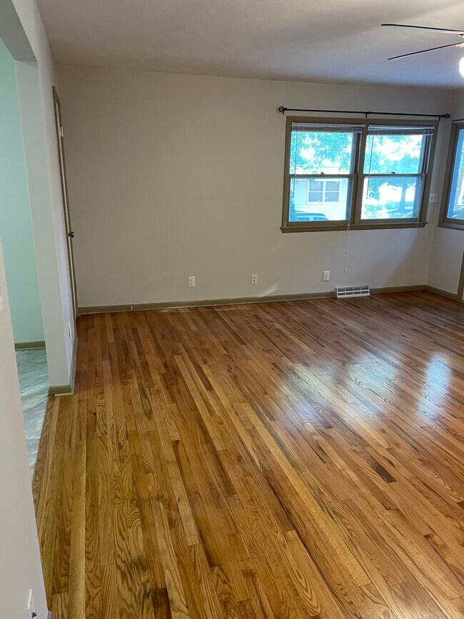 Foto del edificio - 864 S 45th St