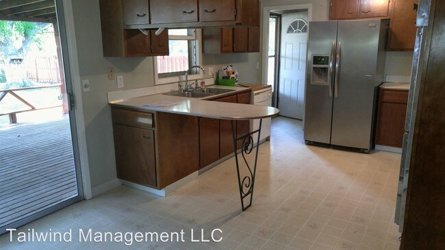 Building Photo - 436 Wicks Ln