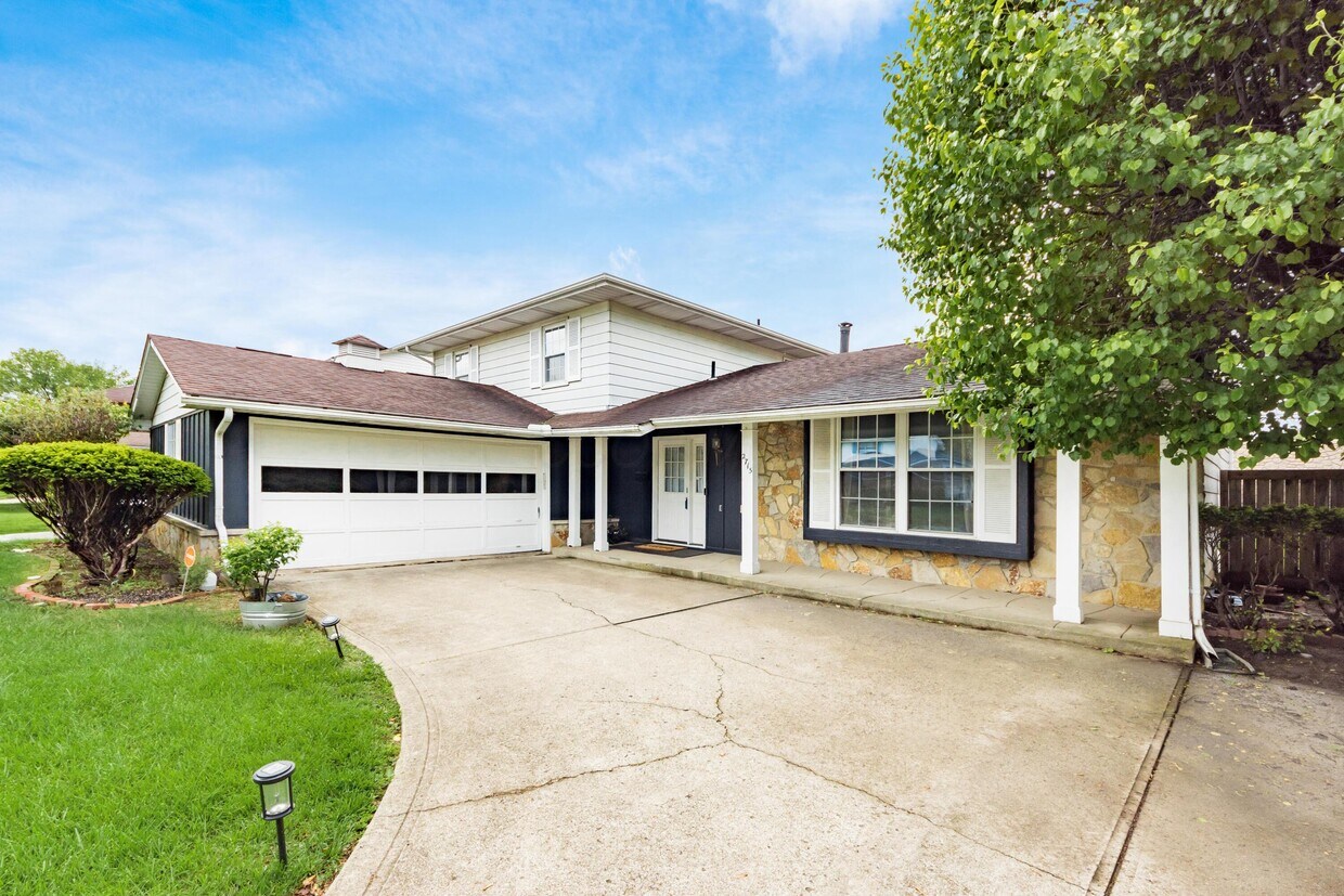 Foto principal - 2715 Kenview Rd S