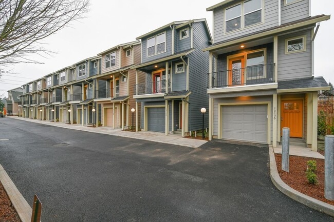 Building Photo - Three-Bedroom Home with Updated Kitchen & Vaulted Ceilings