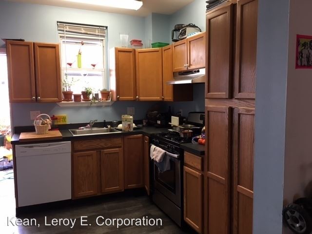Foto del edificio - 4 br, 1.5 bath House - 833 Morris Street