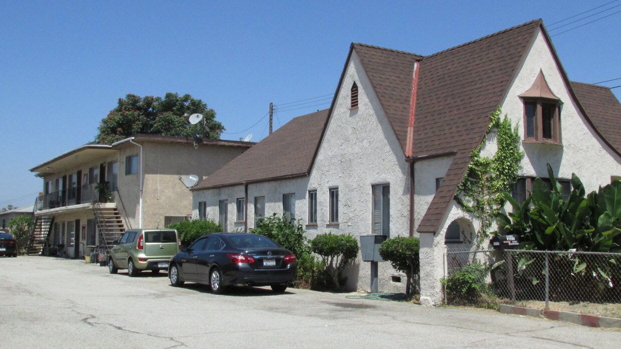 Primary Photo - 16417 S Denker Ave