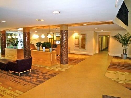 Foto principal - 101 Monmouth St