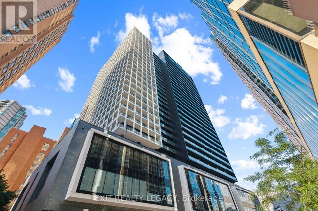 Building Photo - 20 Edward St