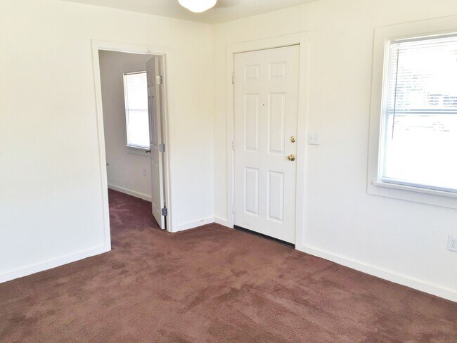 Foto del edificio - Pets allowed, HUD payments accepted.